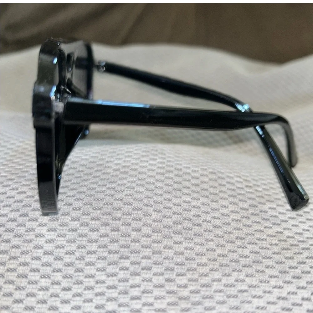 Stylish Black Sunglasses